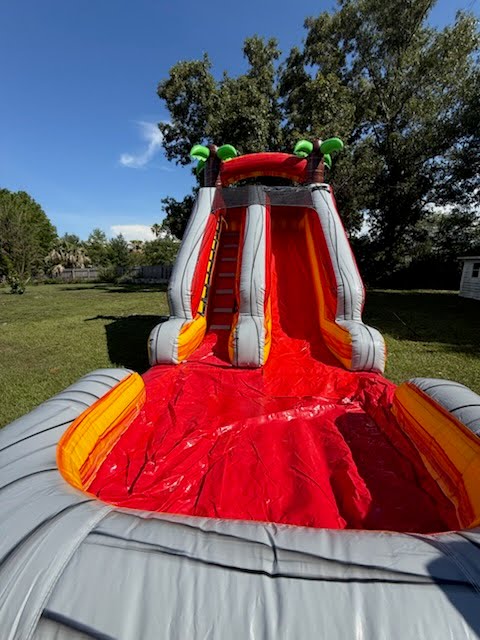 Tropical Volcano with Splash Pad